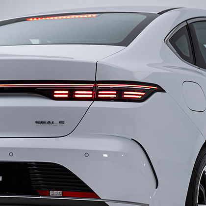 Full LED Tail Light + Light Bar